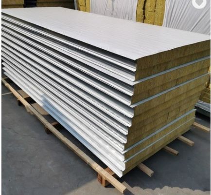 Paneles de sandwich de aluminio para villas en Polonia estilo de diseño moderno