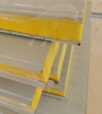 Paneles de sandwich de aluminio para villas en Polonia estilo de diseño moderno