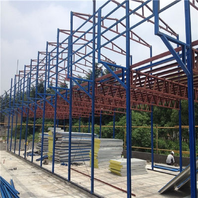 Construcción de estructuras prefabricadas de acero